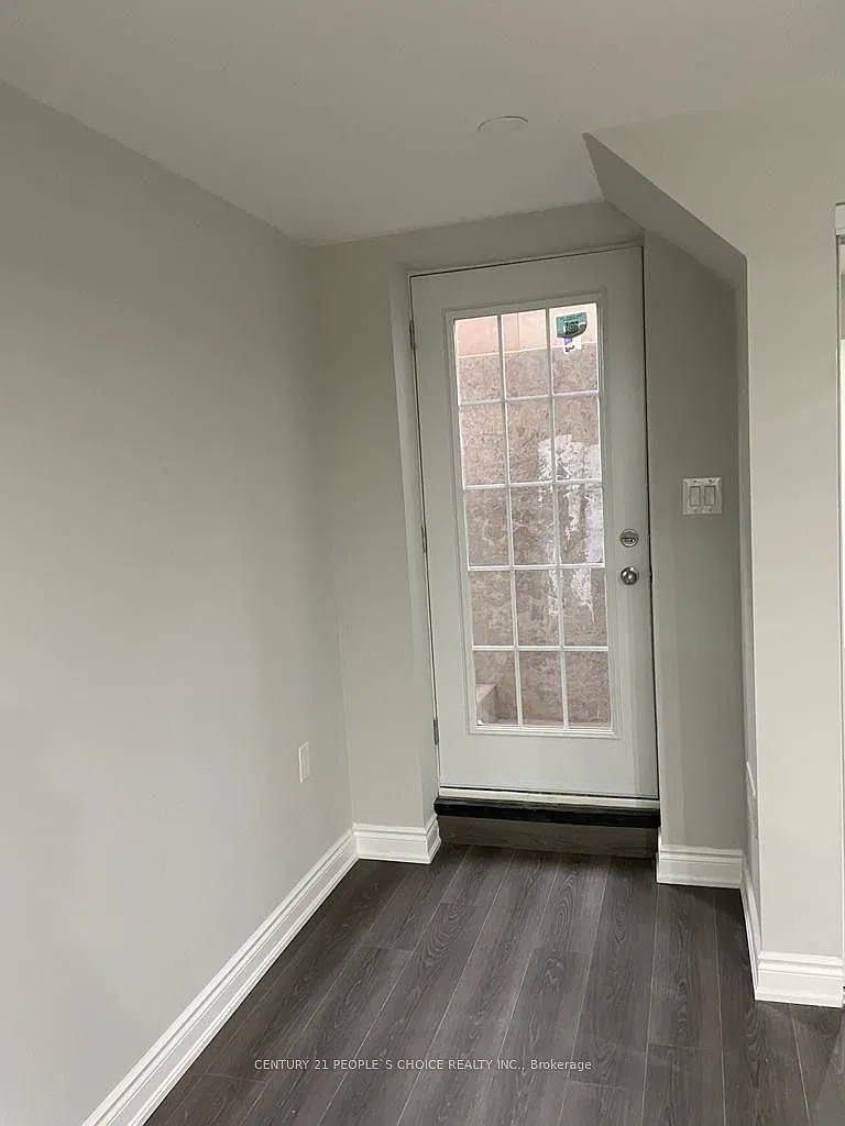 2 bed, $1,800 — Photo 3