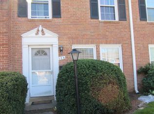 124 N Duke Dr, Sterling, VA 20164