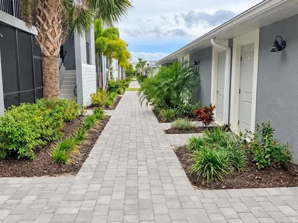 17475 Opal Sand Dr, Venice, FL