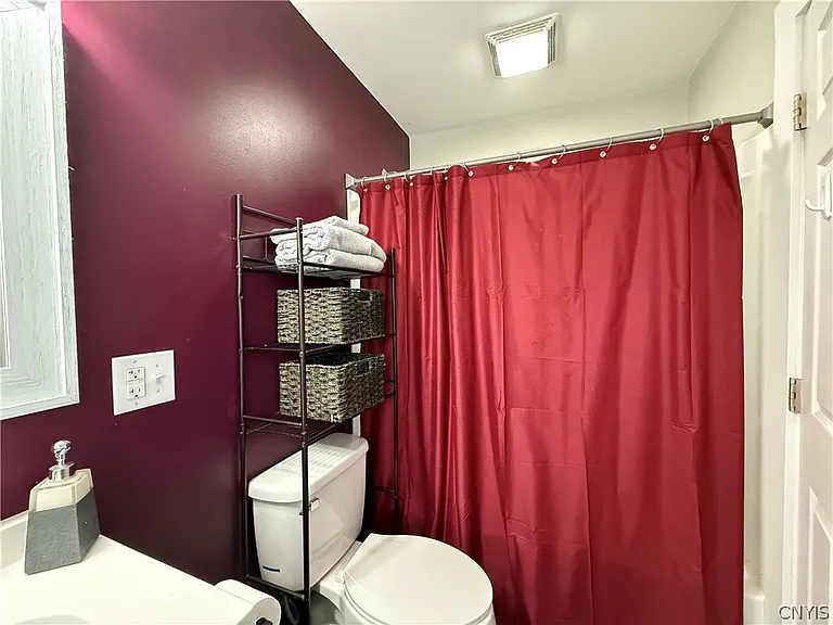 130 W 3rd St #2 — Photo 11