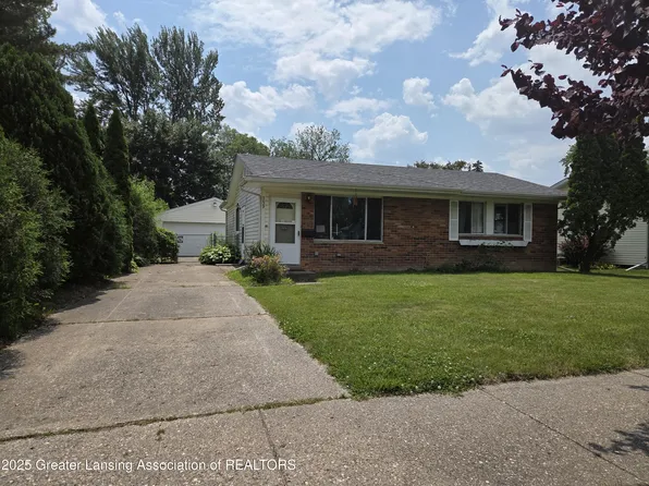 3629 Alpine Dr, Lansing, MI 48911