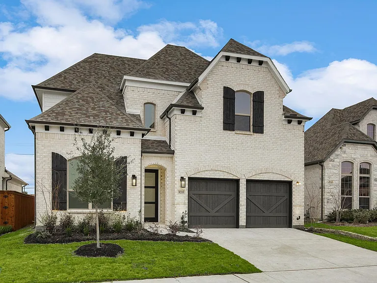 8218 Vitex Ave — Photo 2