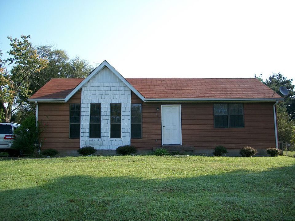 102 Sunnybrook Drive Burns, TN 37029