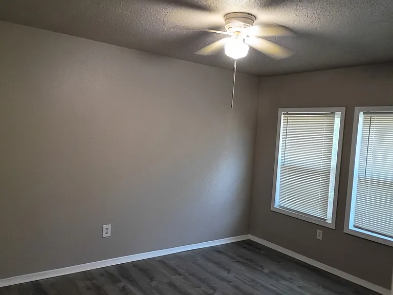 903 Meadowlark Cir — Photo 7