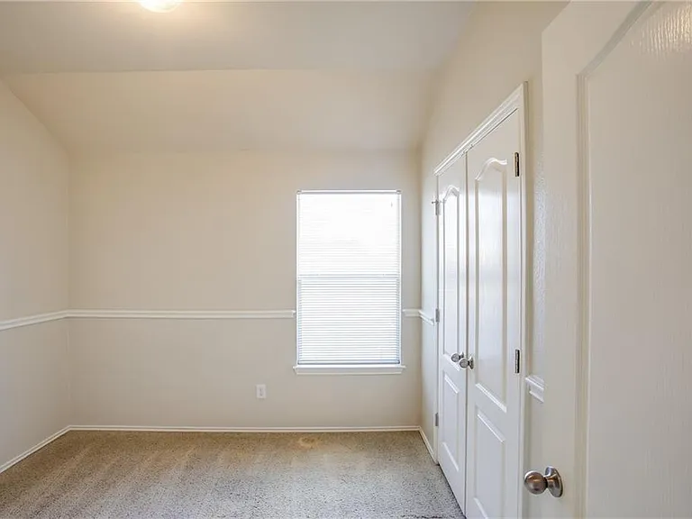 1200 Rainbow Parke Dr — Photo 16