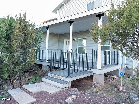 3rd image of 1978 Ridgeway Dr