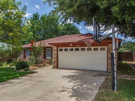 4th image of 6406 Walnut Springs Dr