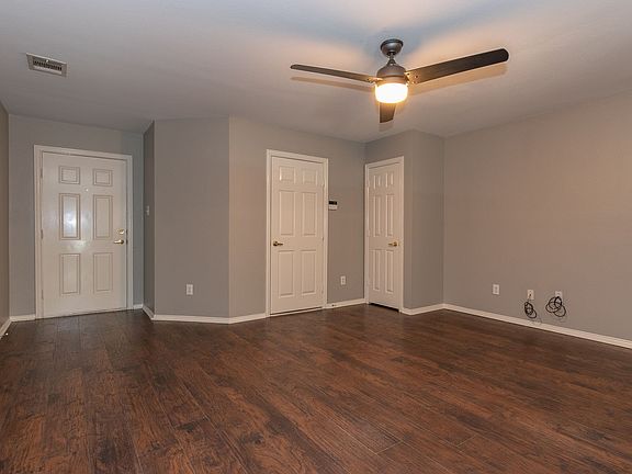 3rd image of 115 Red Cloud Dr