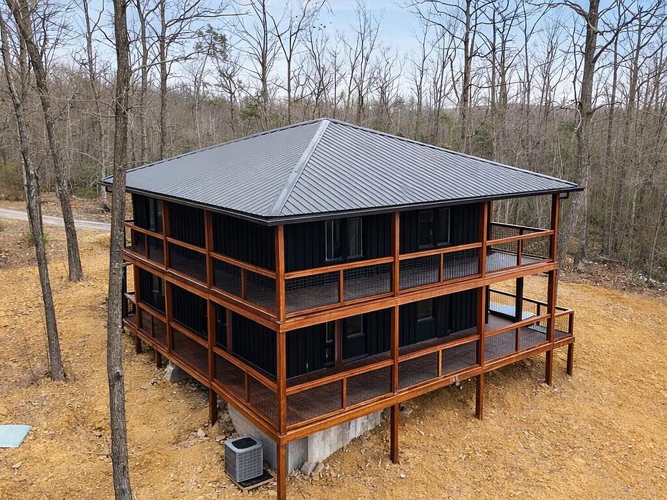 1st image of 424 Spirit Ln
