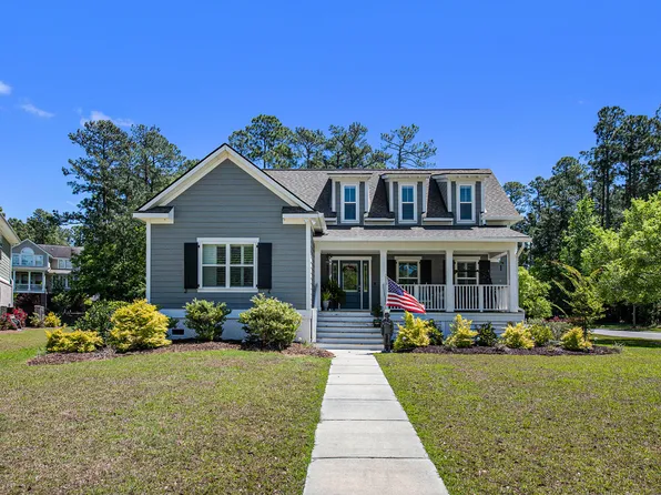 112 Waters Edge Ln, Moncks Corner, SC 29461