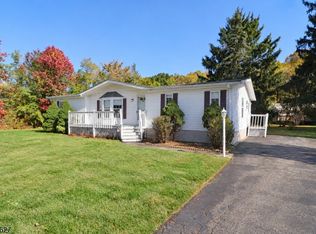 93 Mount Pleasant Ave.  E11 #E11, Rockaway Twp., NJ 07801