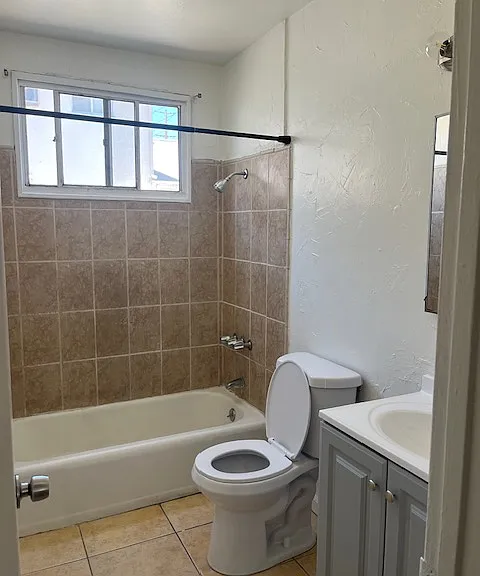 6007 Cahuenga Blvd #1A — Photo 3