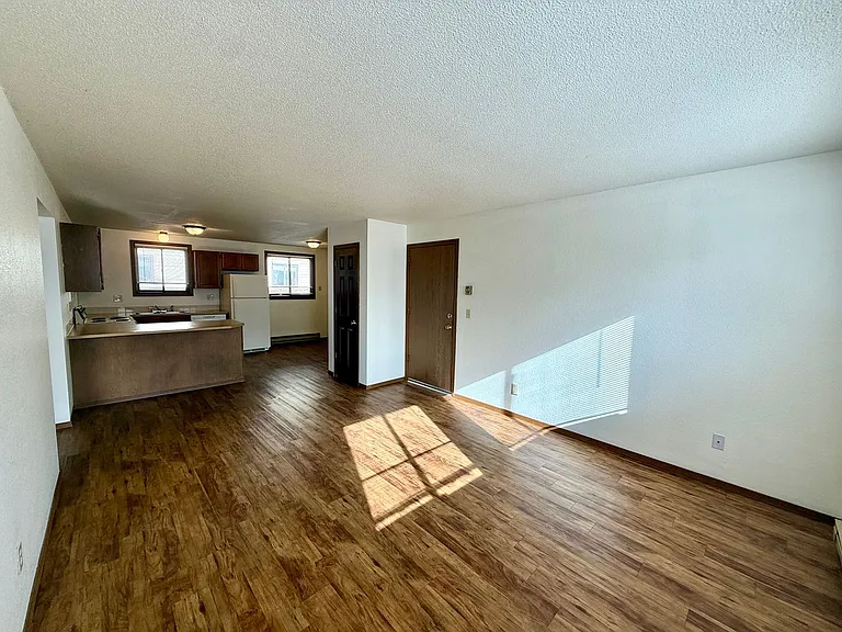 4914-4920 Basswood Dr — Photo 2