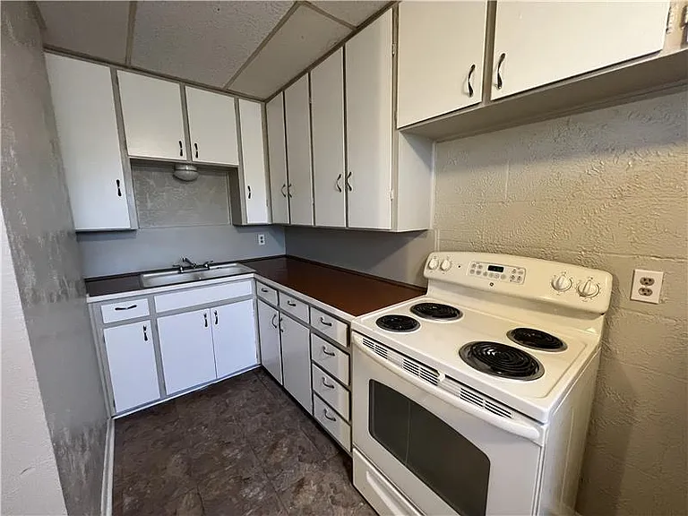 302 W Valley Rd #1 — Photo 7