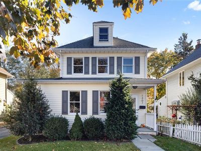 1307 Henry Avenue, Mamaroneck, NY, 10543