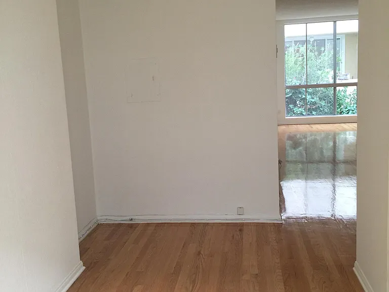 311 Montana Ave #204 — Photo 10