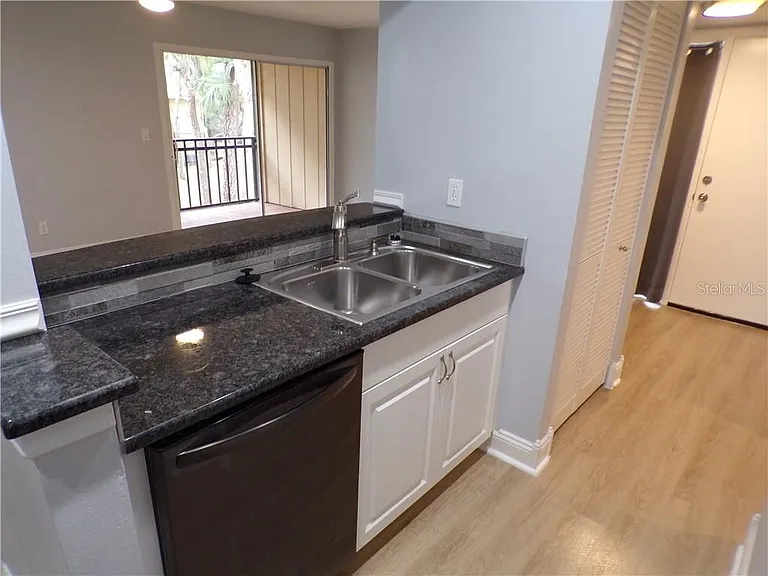 110 Cypress Woods Ct #2B — Photo 7