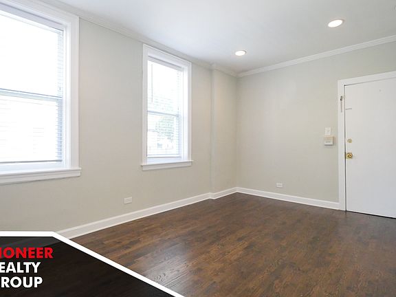 4th image of 2259 W Hirsch St #1W