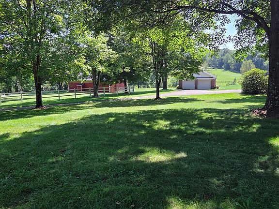 5th image of 242 Camp Run Rd