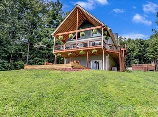 833 Charlie Brown Rd, Burnsville, NC 28714