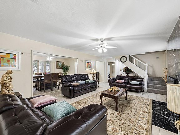 2nd image of 7511 Theisswood Rd