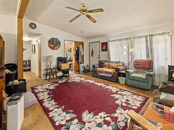 5th image of 522 Madison Ave