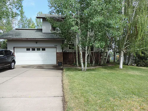 298 Harvest Dr Photo 1