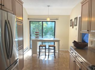 1023 Heritage Vlg #B, Southbury, CT 06488