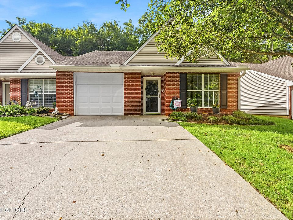 1st image of 216 Dalton Place Way