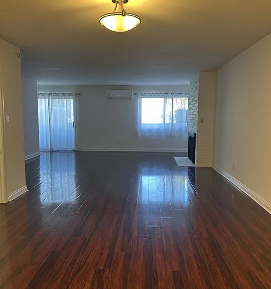 2452 Chelsea Pl #E — Photo 8