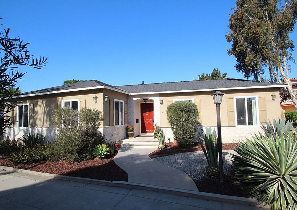 1st image of 40 La Linda Dr