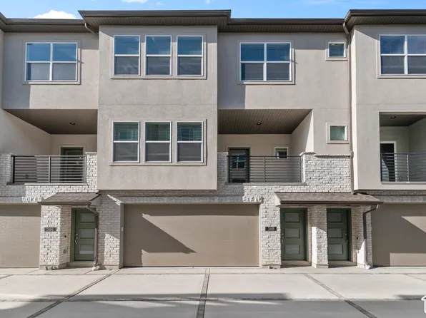 568 N Buffalo Grass Ln, Lindon, UT 84042