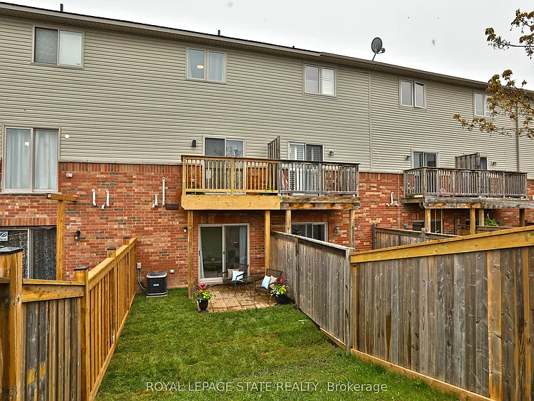 45 Edenrock Dr — Photo 22