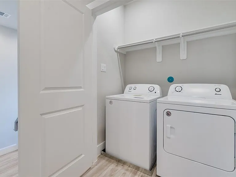 7705 Rainbow Close Ln — Photo 25