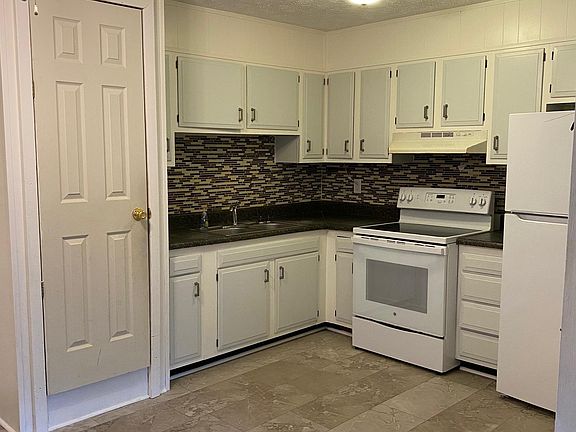 New Appliances and New Flooring