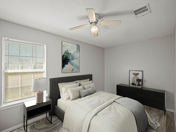 5th image of 4636 Mayflower St