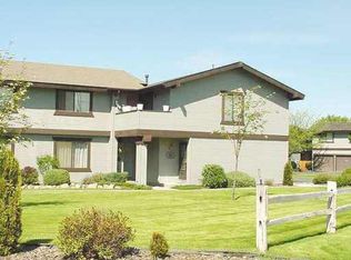 1190 Pine St APT D, Hamilton, MT 59840