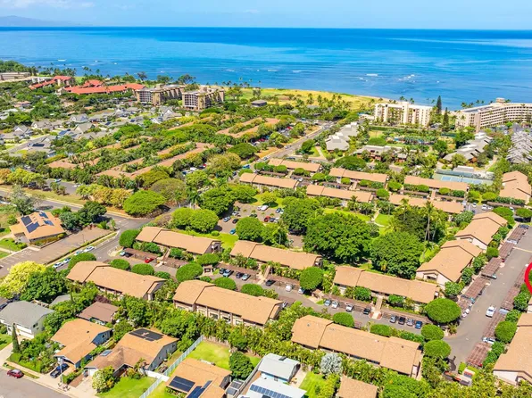 15 Kulanihakoi St APT 15E, Kihei, HI 96753
