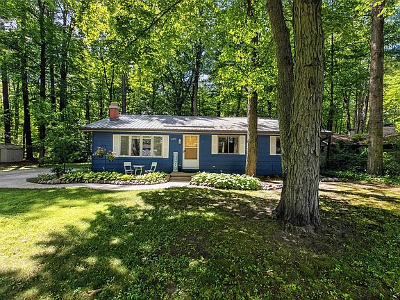 3rd image of 2671 N Peterson Dr