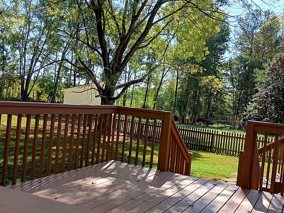3rd image of 2104 Colorwood Ct