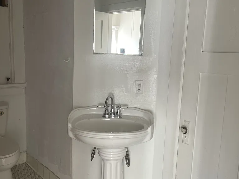 7904 Saint Charles Ave — Photo 19