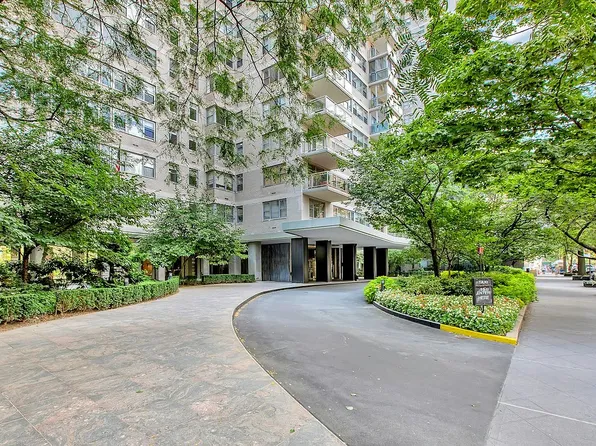 150 E 69th St APT 4R, New York, NY 10021