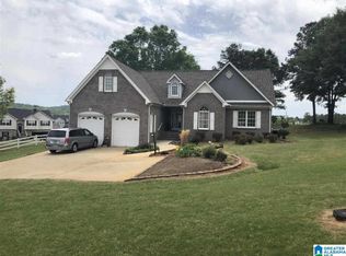 15 Rainbow Ridge Rd, Anniston, AL 36207