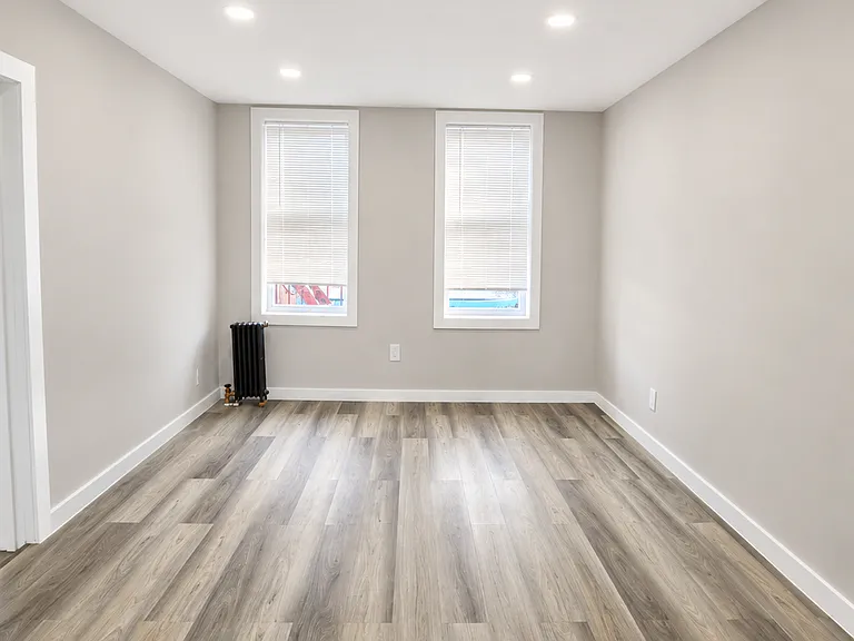 536 51st St #3B — Photo 4