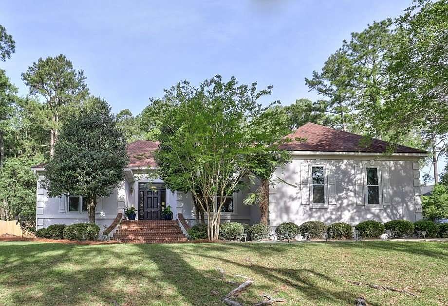 1st image of 940 Summerbrooke Dr