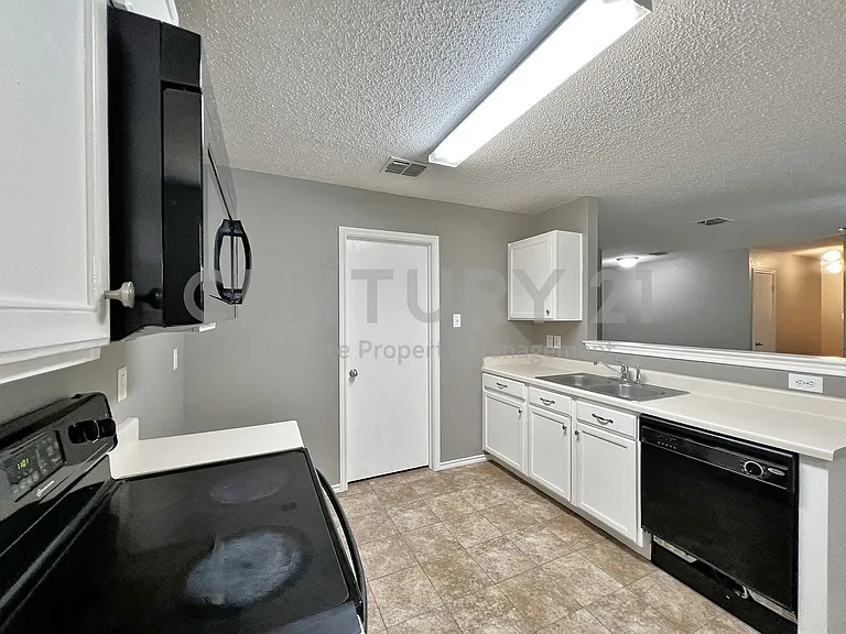 1412 Anna Lea Ln — Photo 7