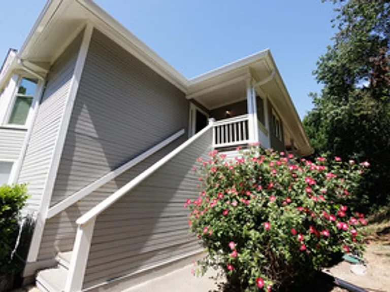 2831 Edridge Ct #202 — Photo 9
