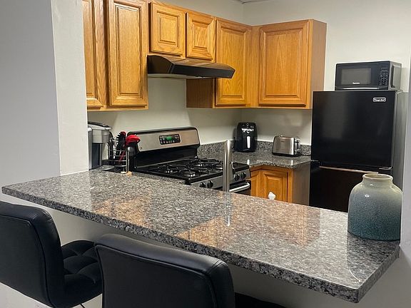 4th image of 1829 S Carpenter St #1