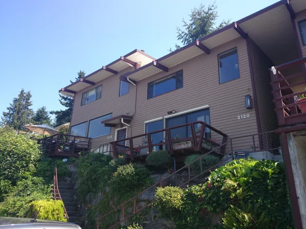 2118 Halleck Ave SW #1, Seattle, WA 98116