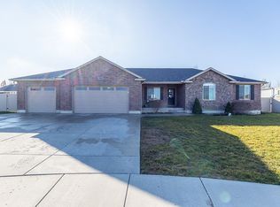 1341 W 1075 N, Clinton, UT 84015